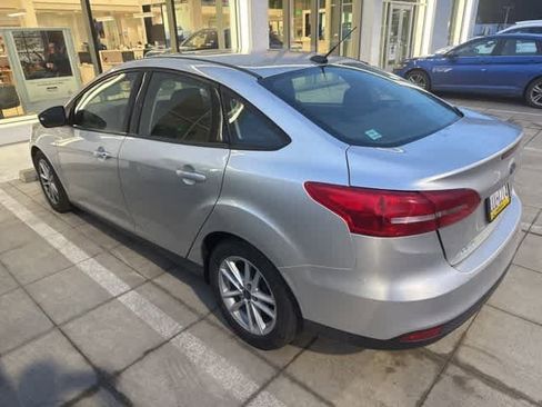 Used 2018 Ford Focus SE image 7