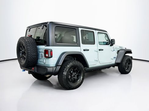 Used 2024 Jeep Wrangler Willys image 9
