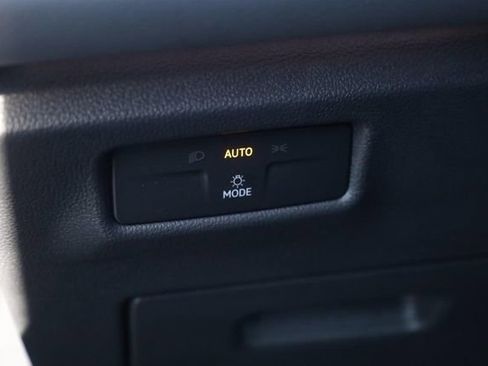 New 2026 Volkswagen Tiguan SE R-Line image 12