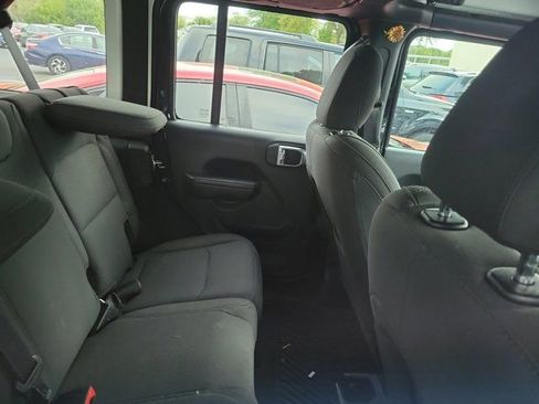 Used 2022 Jeep Wrangler Unlimited Sport image 5