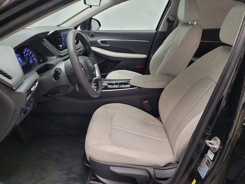 Used 2023 Hyundai Sonata SE image 17