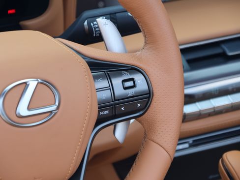 Used 2021 Lexus LC 500 Convertible w/ Touring Package RWD image 21