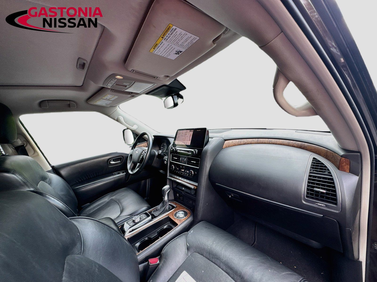 Used 2022 Nissan Armada SL w/ Captain's Chairs Package RWD image 35