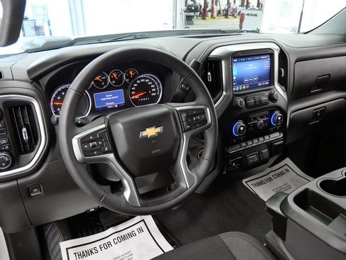 Used 2022 Chevrolet Silverado 2500 LT w/ Convenience Package AWD/4WD image 12