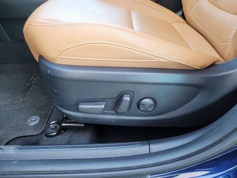 Certified 2024 Kia Seltos EX FWD image 14
