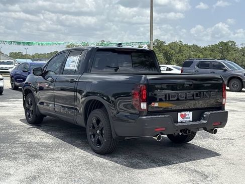 New 2026 Honda Ridgeline Black Edition image 9