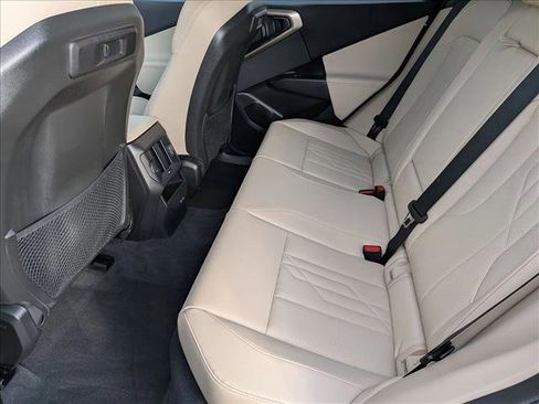 Used 2025 BMW X3 xDrive30i w/ Premium Package image 19