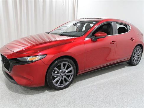 Used 2025 MAZDA MAZDA3 s image 3