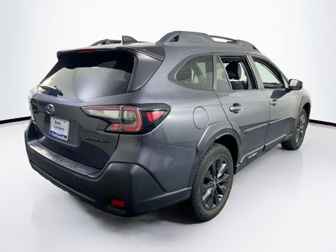 Used 2023 Subaru Outback Onyx Edition image 5