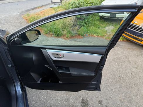 Used 2014 Toyota Corolla LE w/ Protection Package FWD image 29