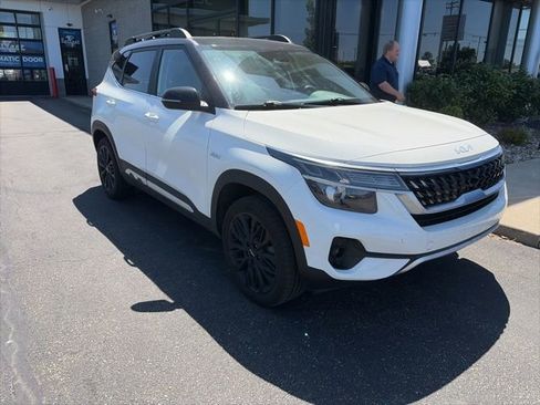 Used 2022 Kia Seltos Nightfall Edition AWD/4WD image 4