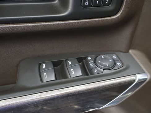 Used 2021 Chevrolet Silverado 2500 LTZ w/ LTZ Convenience Package AWD/4WD image 40