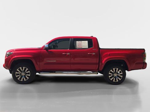 Used 2023 Toyota Tacoma Limited RWD image 2