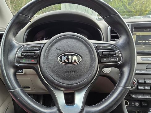 Used 2017 Kia Sportage EX w/ EX Technology Package image 3
