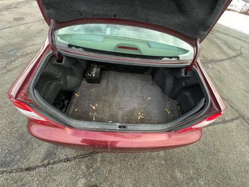 Used 2004 Toyota Camry LE image 23