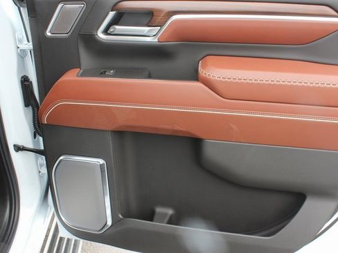 New 2026 GMC Sierra 3500 Denali Ultimate image 35