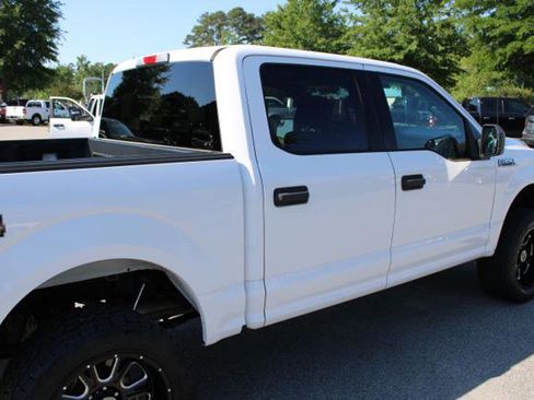 Used 2017 Ford F150 XLT AWD/4WD image 11