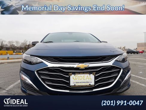 Used 2019 Chevrolet Malibu LS FWD image 2