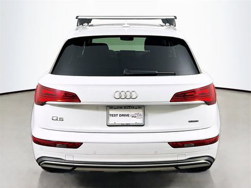 Used 2023 Audi Q5 2.0T Premium w/ Convenience Package image 6