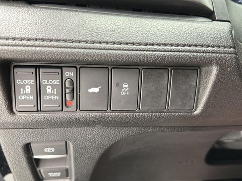 Used 2025 Honda Odyssey EX-L image 26