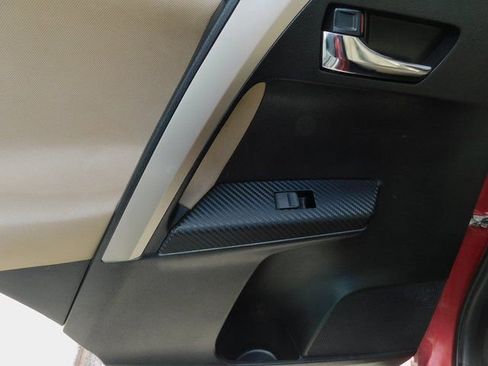 Used 2015 Toyota RAV4 XLE image 15