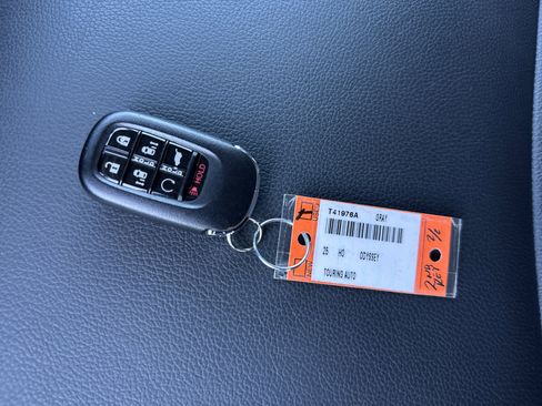 Used 2025 Honda Odyssey Touring image 41