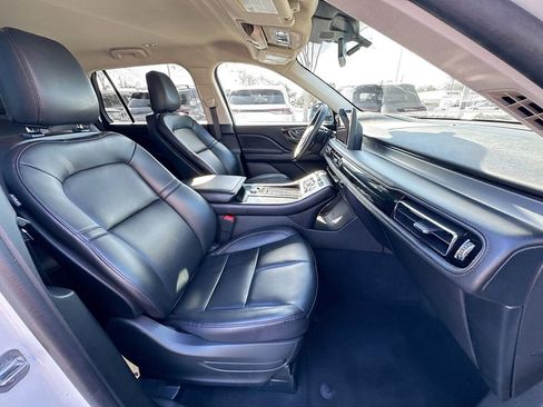 Used 2023 Lincoln Aviator Standard image 30