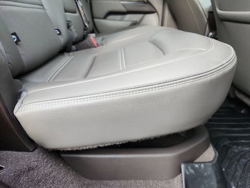 Used 2022 GMC Canyon Denali image 30