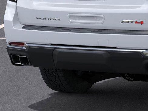 New 2026 GMC Yukon AT4 AWD/4WD image 14