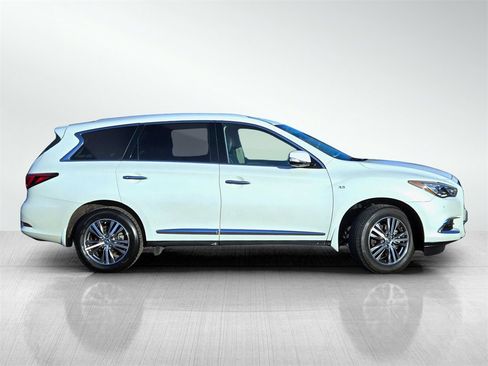 Used 2020 INFINITI QX60 Luxe w/ Essential Package image 3