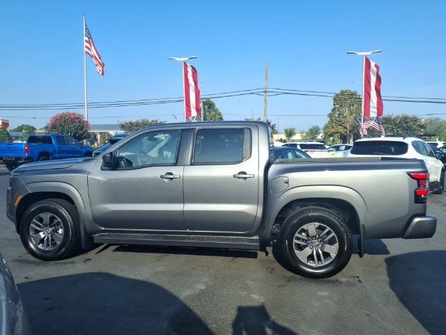 Used 2025 Nissan Frontier SV w/ SV Convenience Package RWD image 3