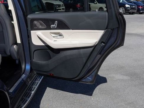New 2026 Mercedes-Benz GLS 450 4MATIC image 19