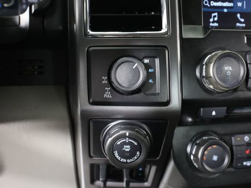 Used 2016 Ford F150 XLT w/ Equipment Group 302A Luxury AWD/4WD image 36