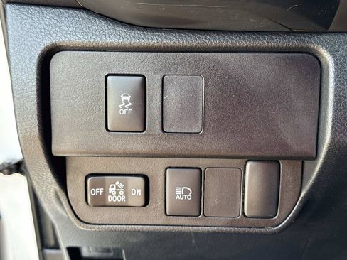 Used 2023 Toyota Tacoma SR AWD/4WD image 29