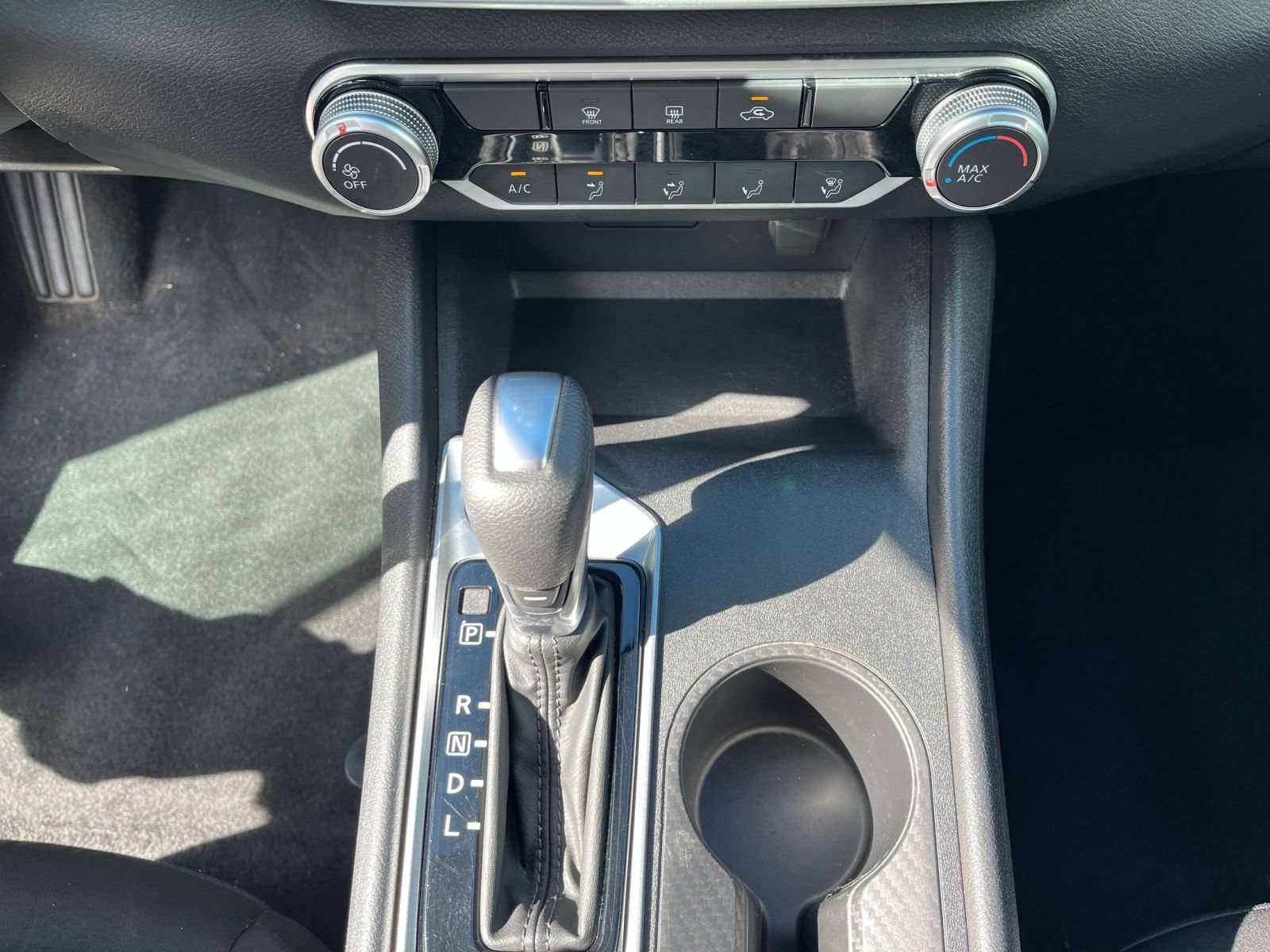 Used 2025 Nissan Altima 2.5 SV FWD image 40