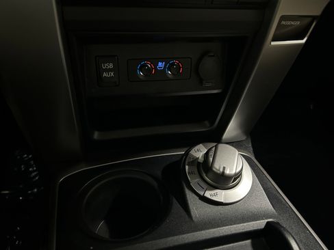 Used 2019 Toyota 4Runner Limited AWD/4WD image 10