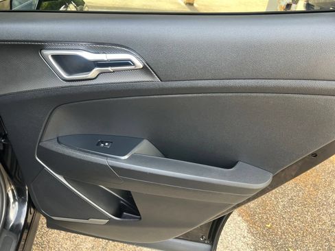 Certified 2023 Kia Sportage LX FWD image 15