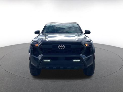 Used 2025 Toyota Tacoma TRD Off-Road image 4