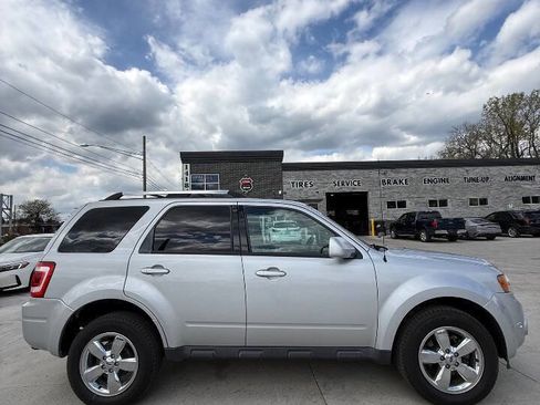 Used 2012 Ford Escape Limited AWD/4WD image 7