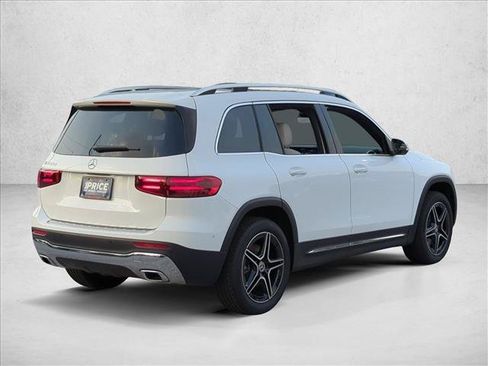Used 2026 Mercedes-Benz GLB 250 image 5