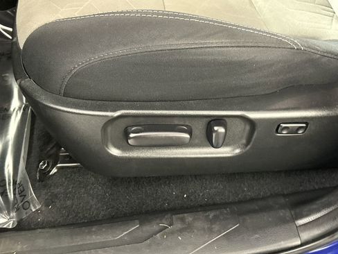 Used 2023 Toyota Tacoma TRD Off-Road image 19