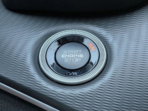 New 2025 Jeep Grand Cherokee L Laredo w/ Luxury Tech Group I image 31