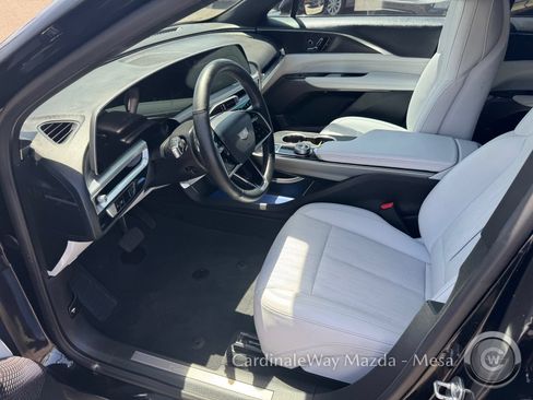 Used 2024 Cadillac Lyriq Sport RWD image 11