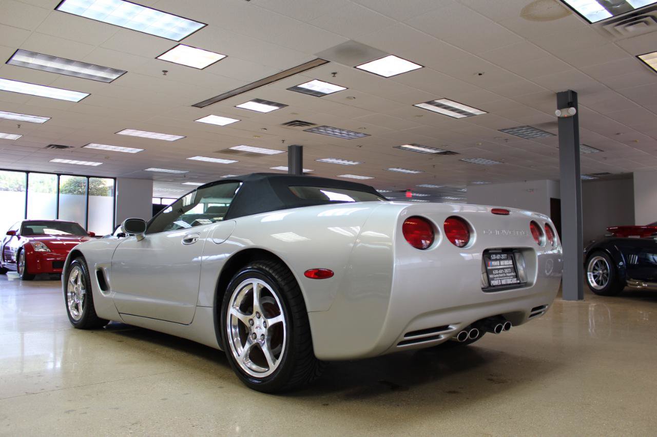Used 2004 Chevrolet Corvette Convertible w/ Preferred Equipment Group RWD image 14
