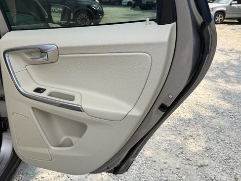 Used 2012 Volvo XC60 T6 image 14