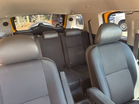 Used 2008 Toyota FJ Cruiser 4WD image 25