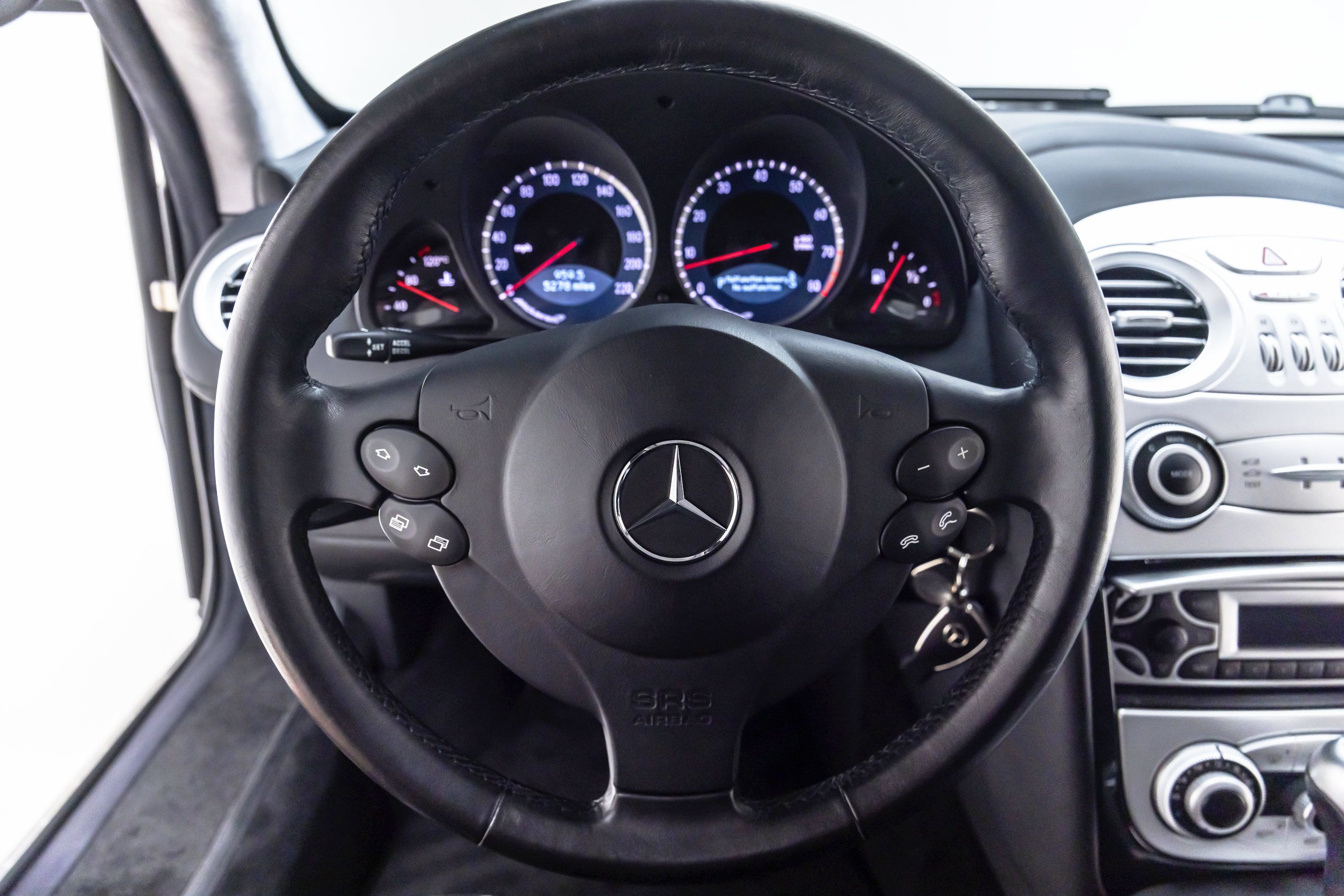 Used 2005 Mercedes-Benz SLR image 64