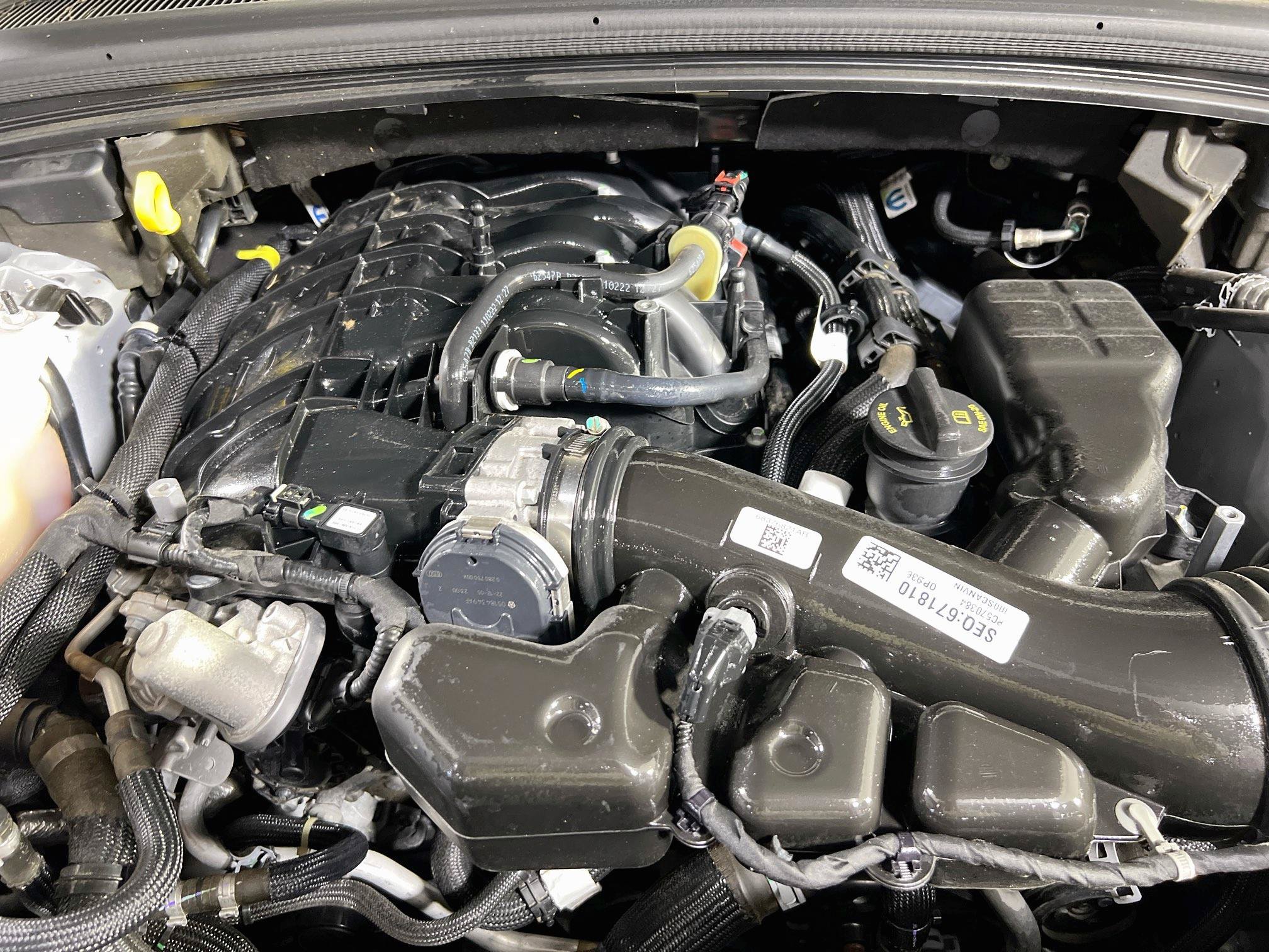 Used 2023 Jeep Grand Cherokee Limited AWD/4WD image 30