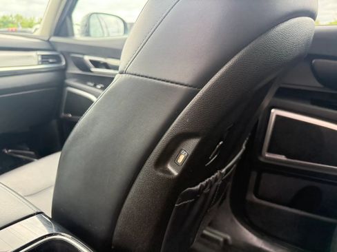 Used 2022 Kia Telluride S FWD image 15