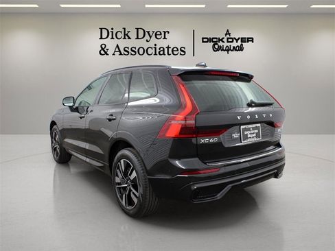 New 2026 Volvo XC60 B5 Core w/ Protection Package Premier image 5